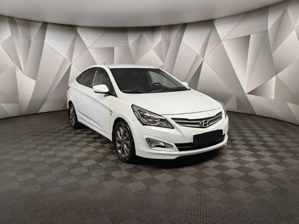Купить Hyundai Solaris с пробегом. Фото: #2