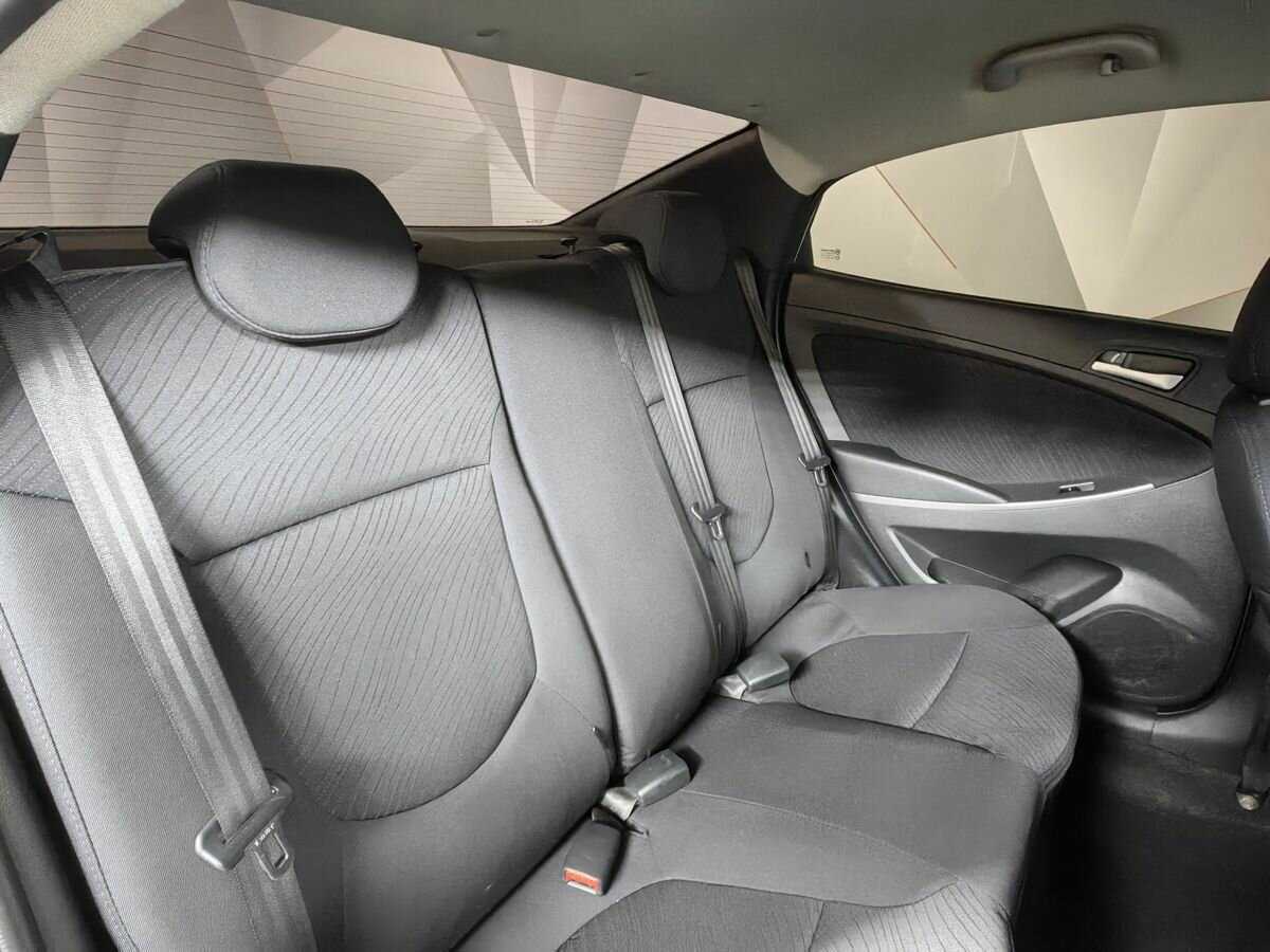 Купить Hyundai Solaris с пробегом. Фото: #12