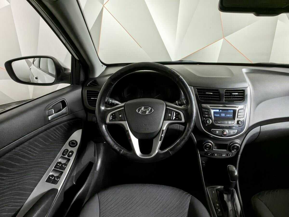 Купить Hyundai Solaris с пробегом. Фото: #14