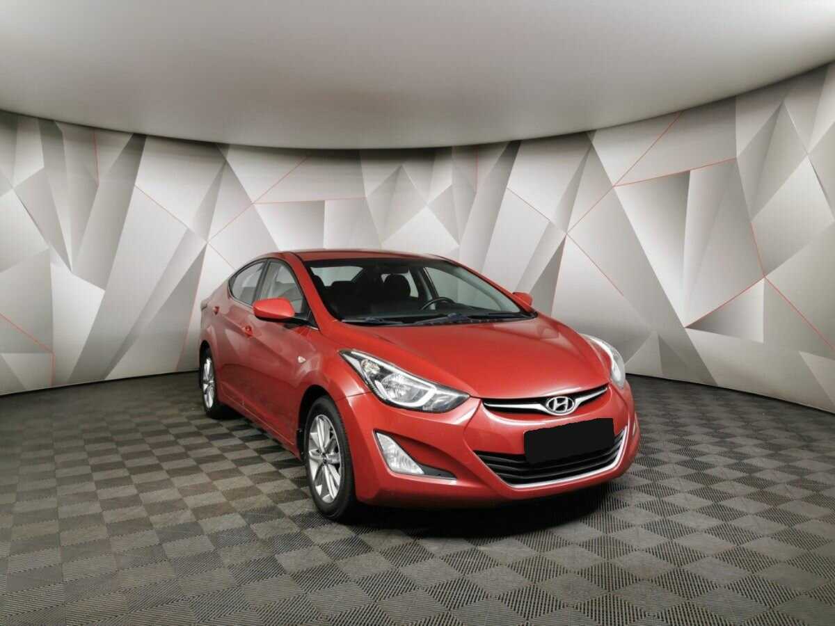 Купить Hyundai Elantra с пробегом. Фото: #2