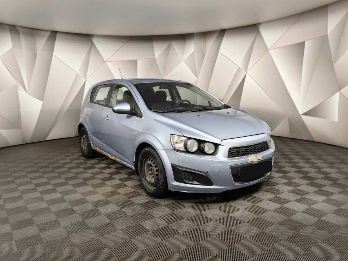 Купить Chevrolet Aveo с пробегом. Фото: #2