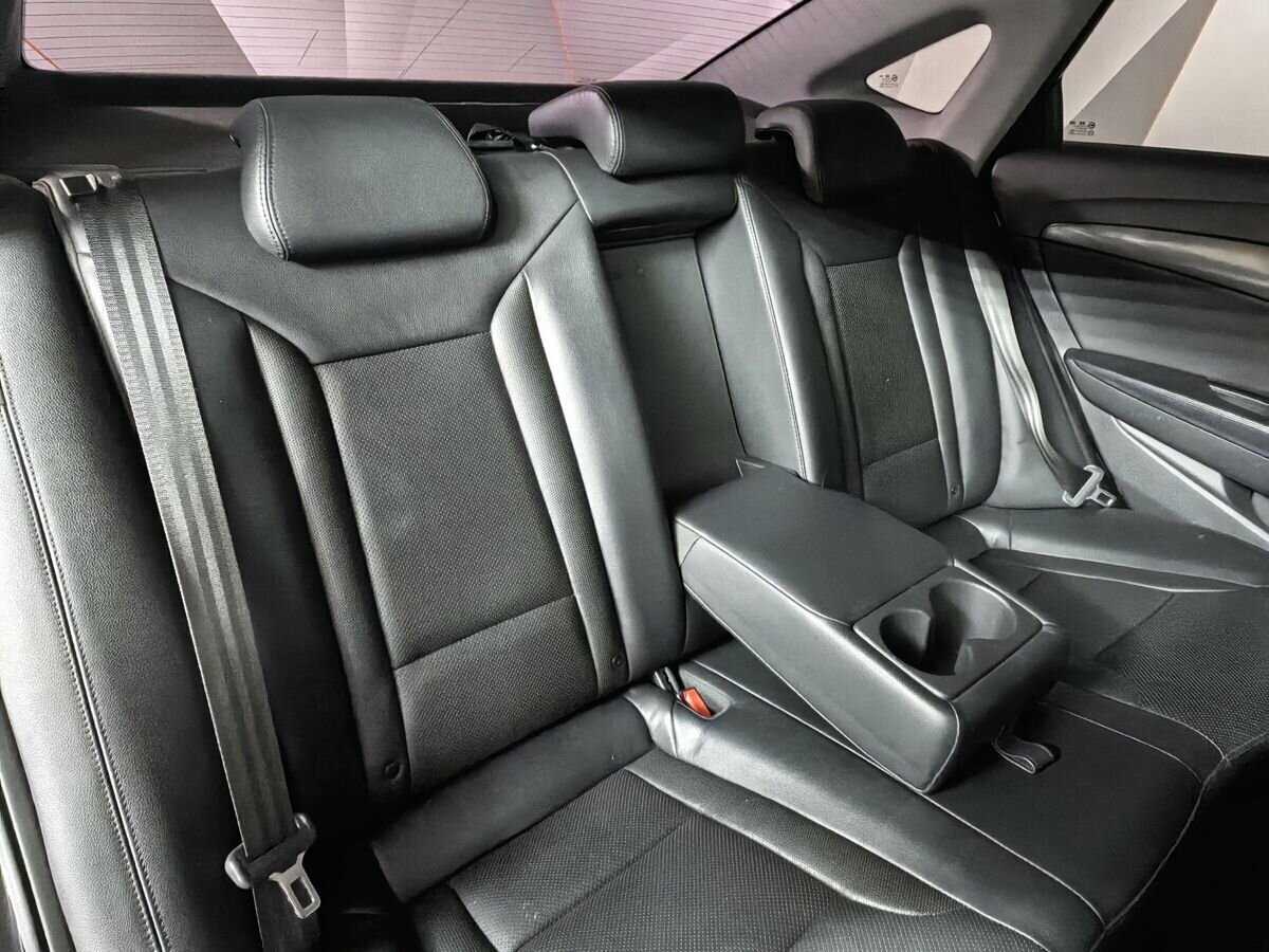 Купить Hyundai i40 с пробегом. Фото: #12