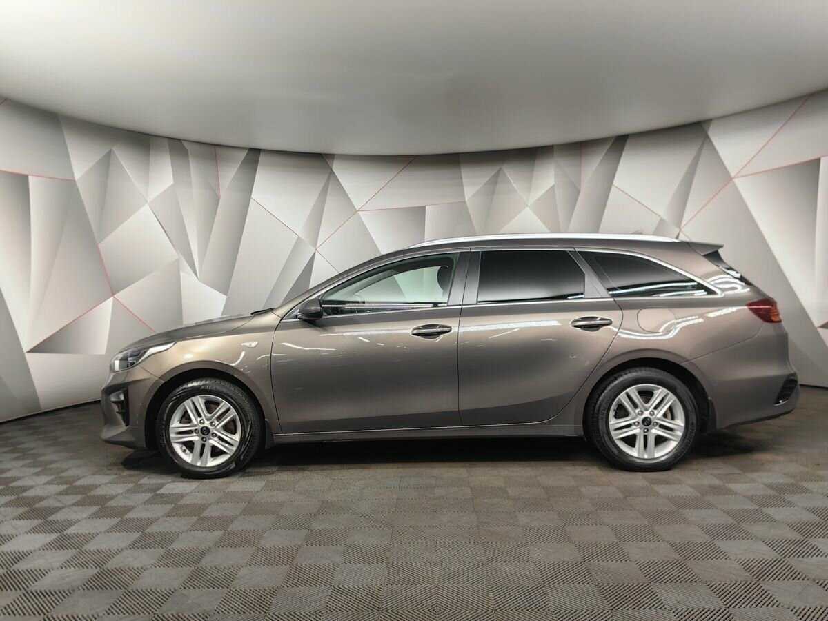 Купить Kia Ceed с пробегом. Фото: #4