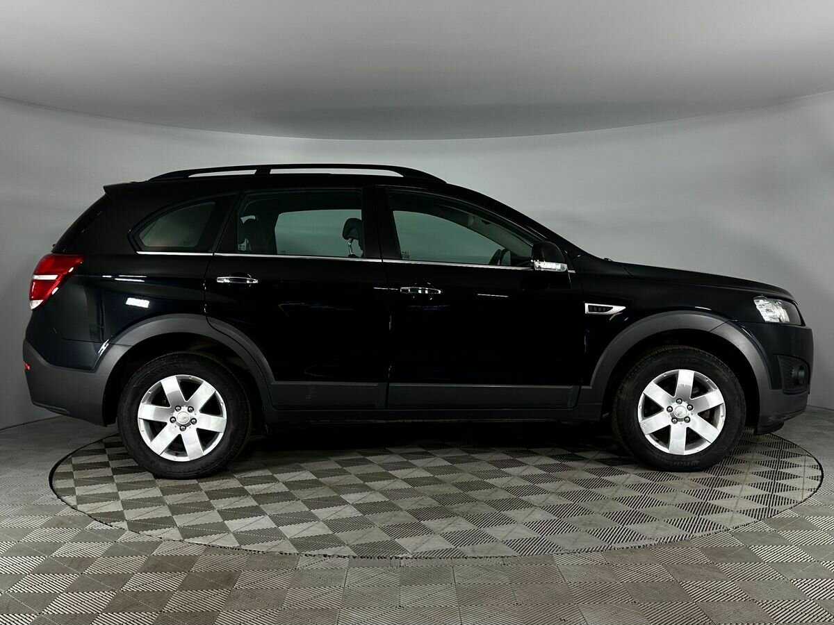 Купить Chevrolet Captiva с пробегом. Фото: #4