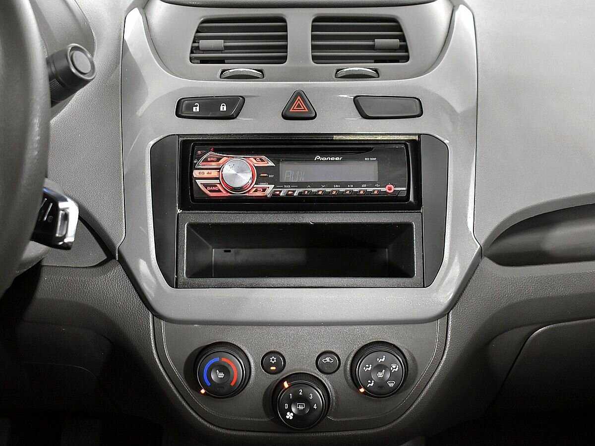 Купить Chevrolet Cobalt с пробегом. Фото: #10