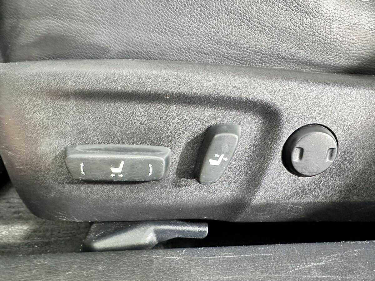 Купить Toyota Camry с пробегом. Фото: #12