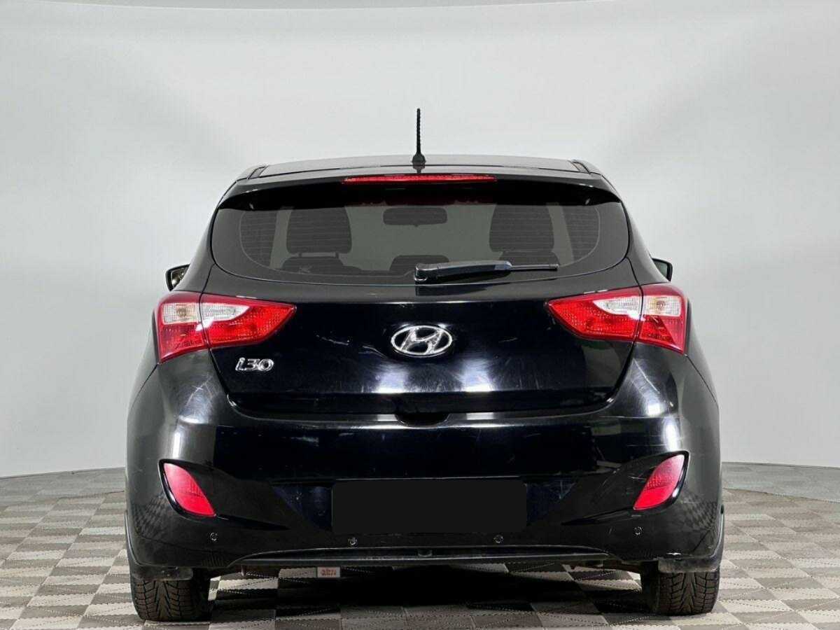 Купить Hyundai i30 с пробегом. Фото: #3