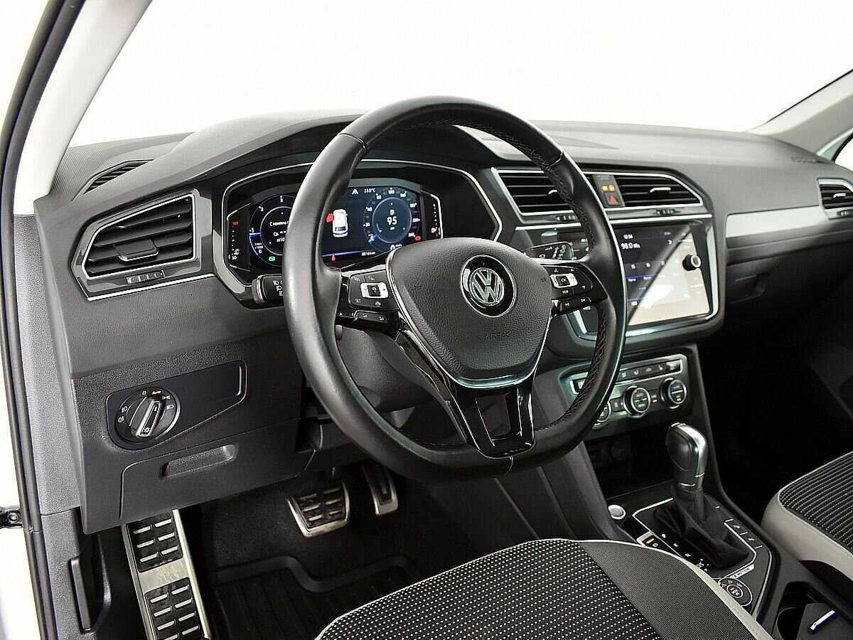 Купить Volkswagen Tiguan с пробегом. Фото: #6