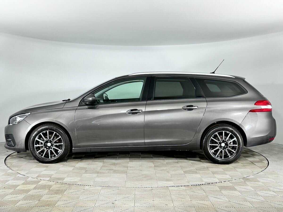 Купить Peugeot 308 с пробегом. Фото: #4