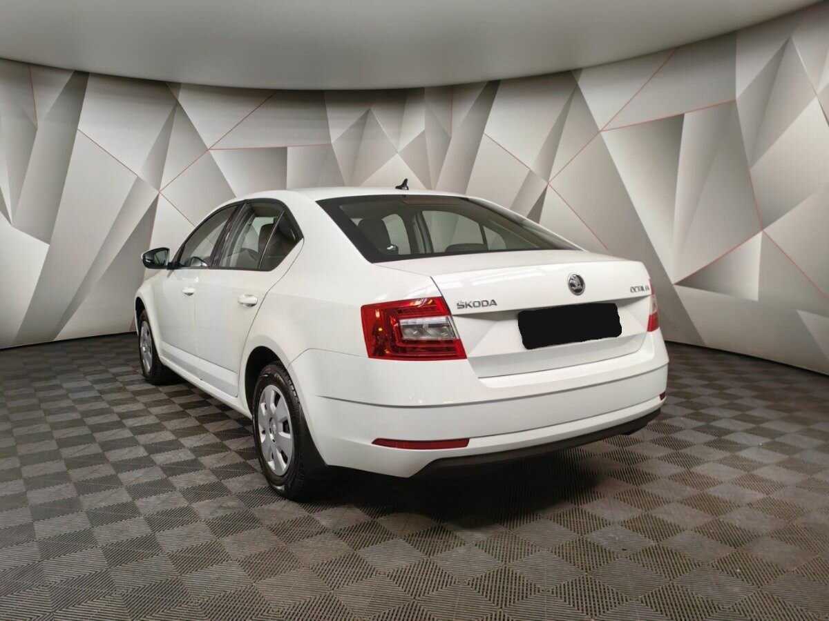 Купить Skoda Octavia с пробегом. Фото: #3