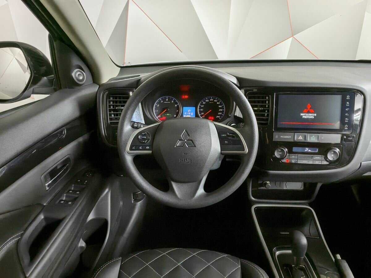 Купить Mitsubishi Outlander с пробегом. Фото: #9