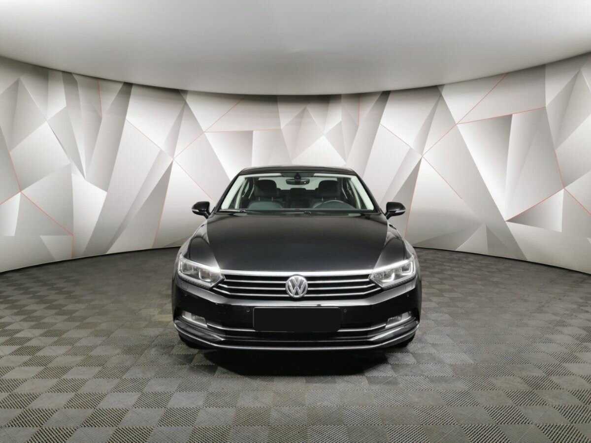 Купить Volkswagen Passat с пробегом. Фото: #6