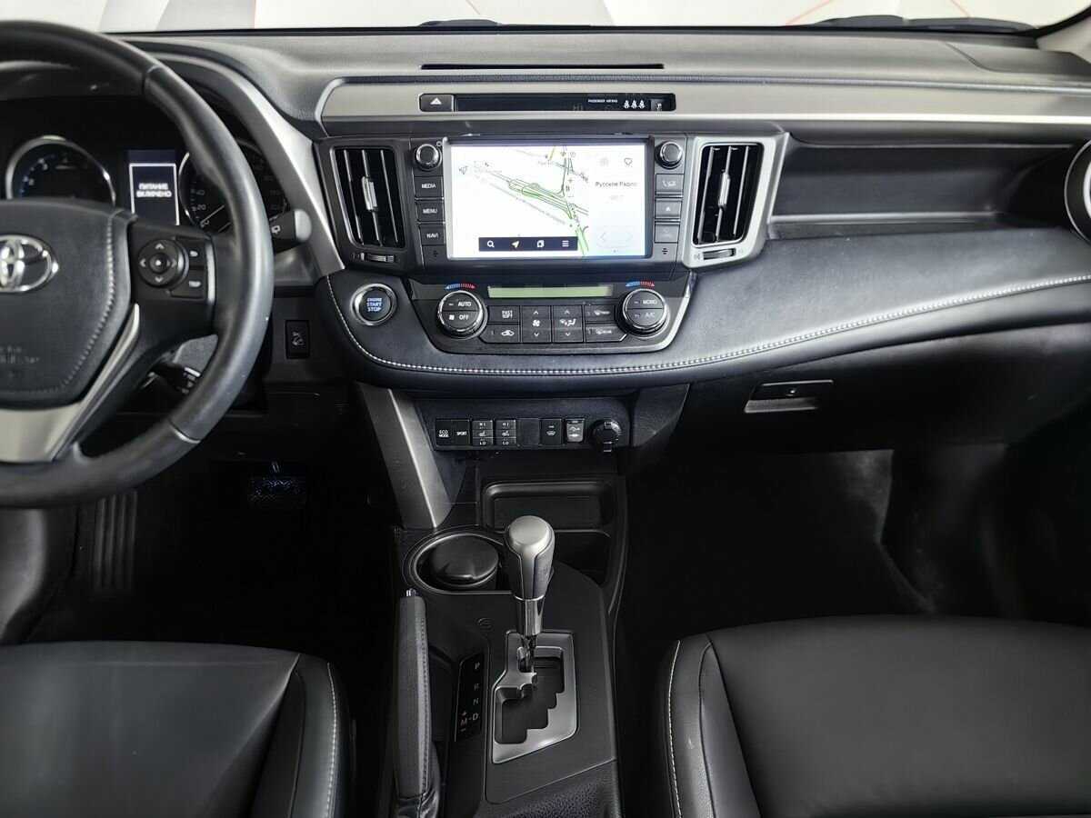 Купить Toyota RAV4 с пробегом. Фото: #10