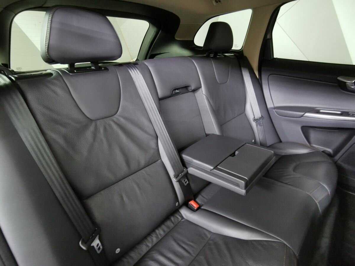 Купить Volvo XC60 с пробегом. Фото: #12