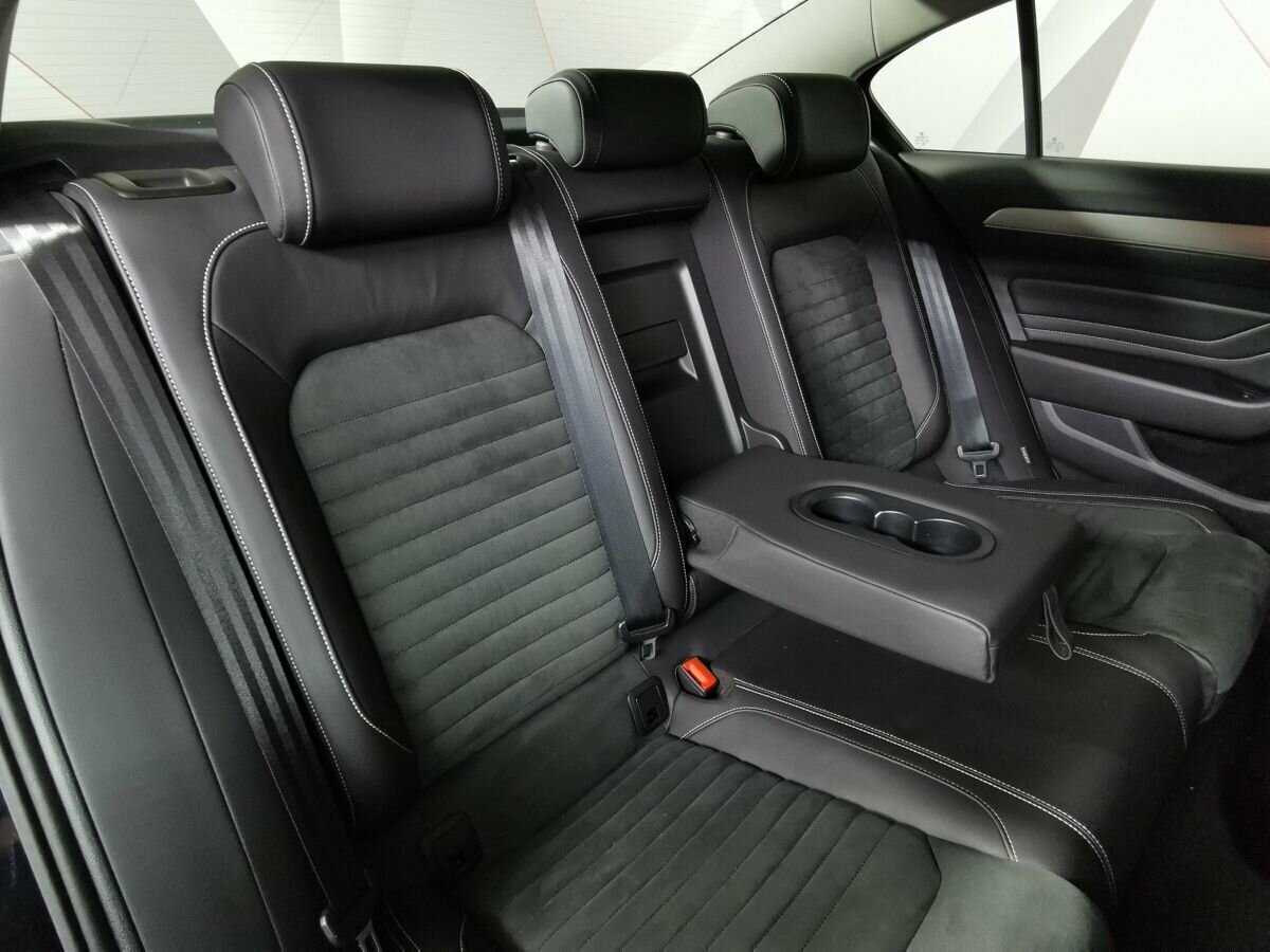 Купить Volkswagen Passat с пробегом. Фото: #11