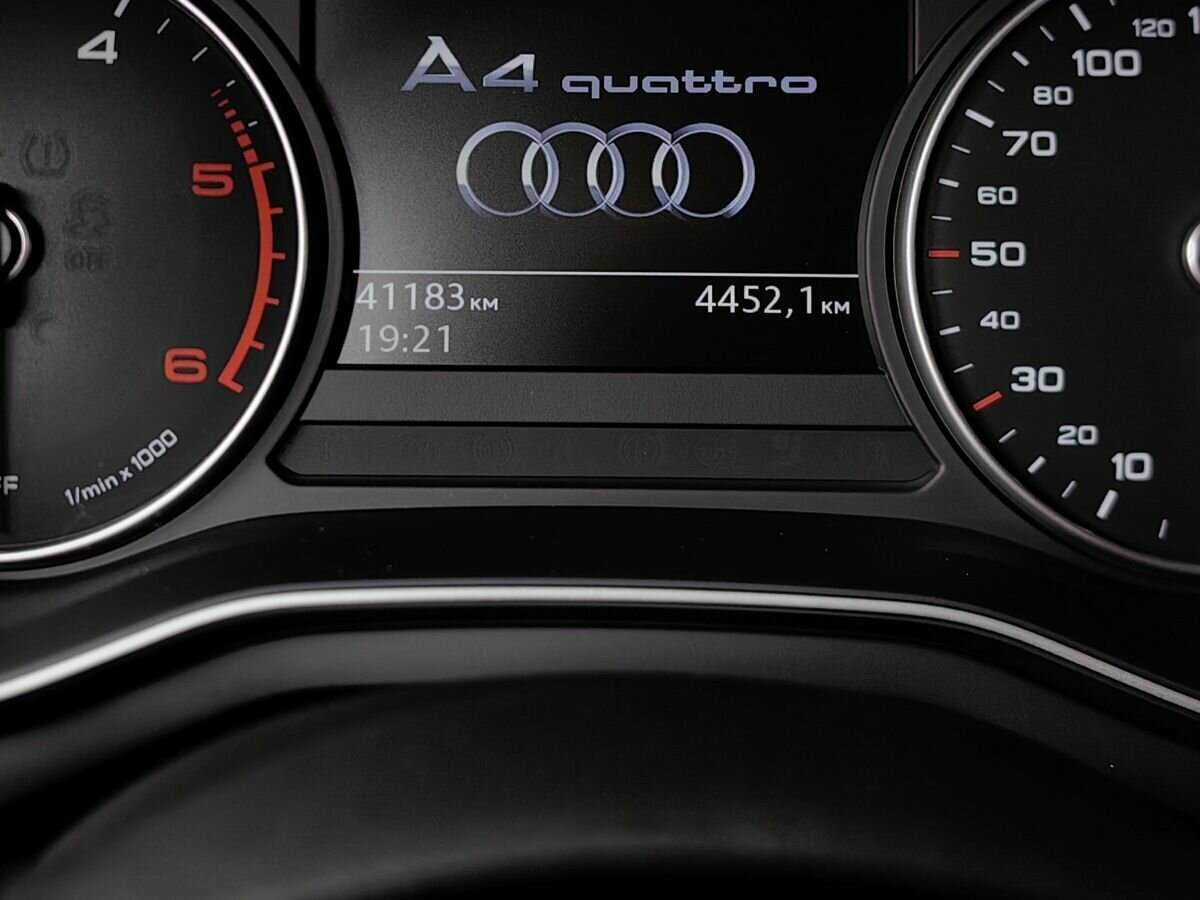 Купить Audi A4 с пробегом. Фото: #16