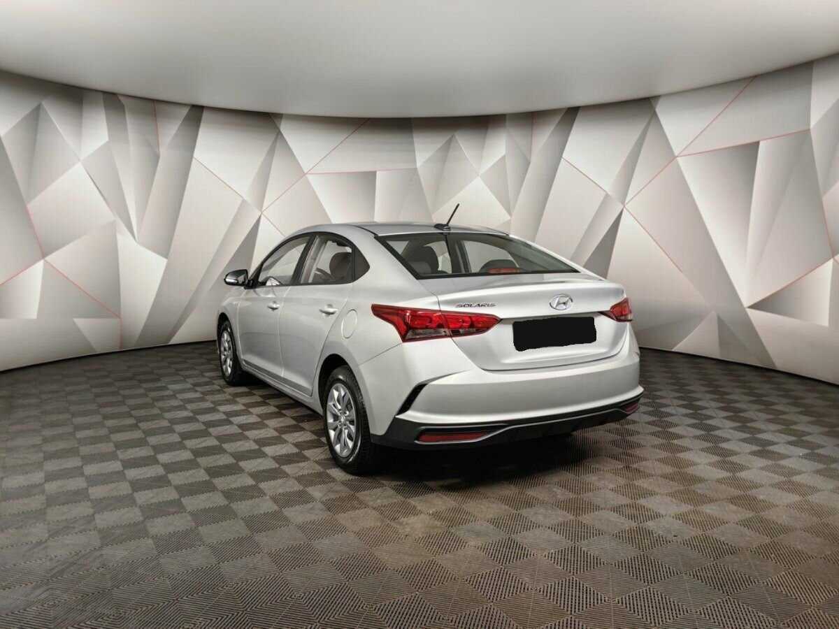Купить Hyundai Solaris с пробегом. Фото: #3