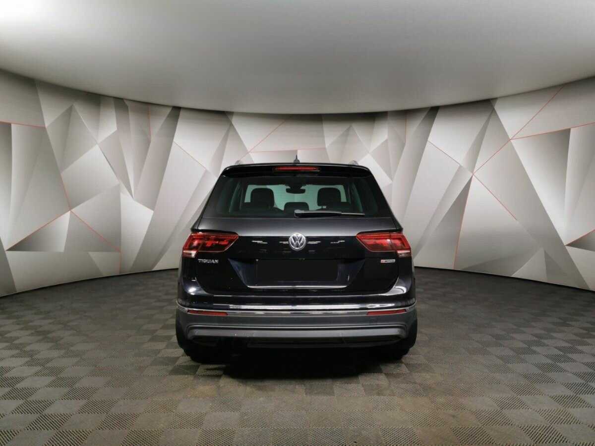 Купить Volkswagen Tiguan с пробегом. Фото: #7