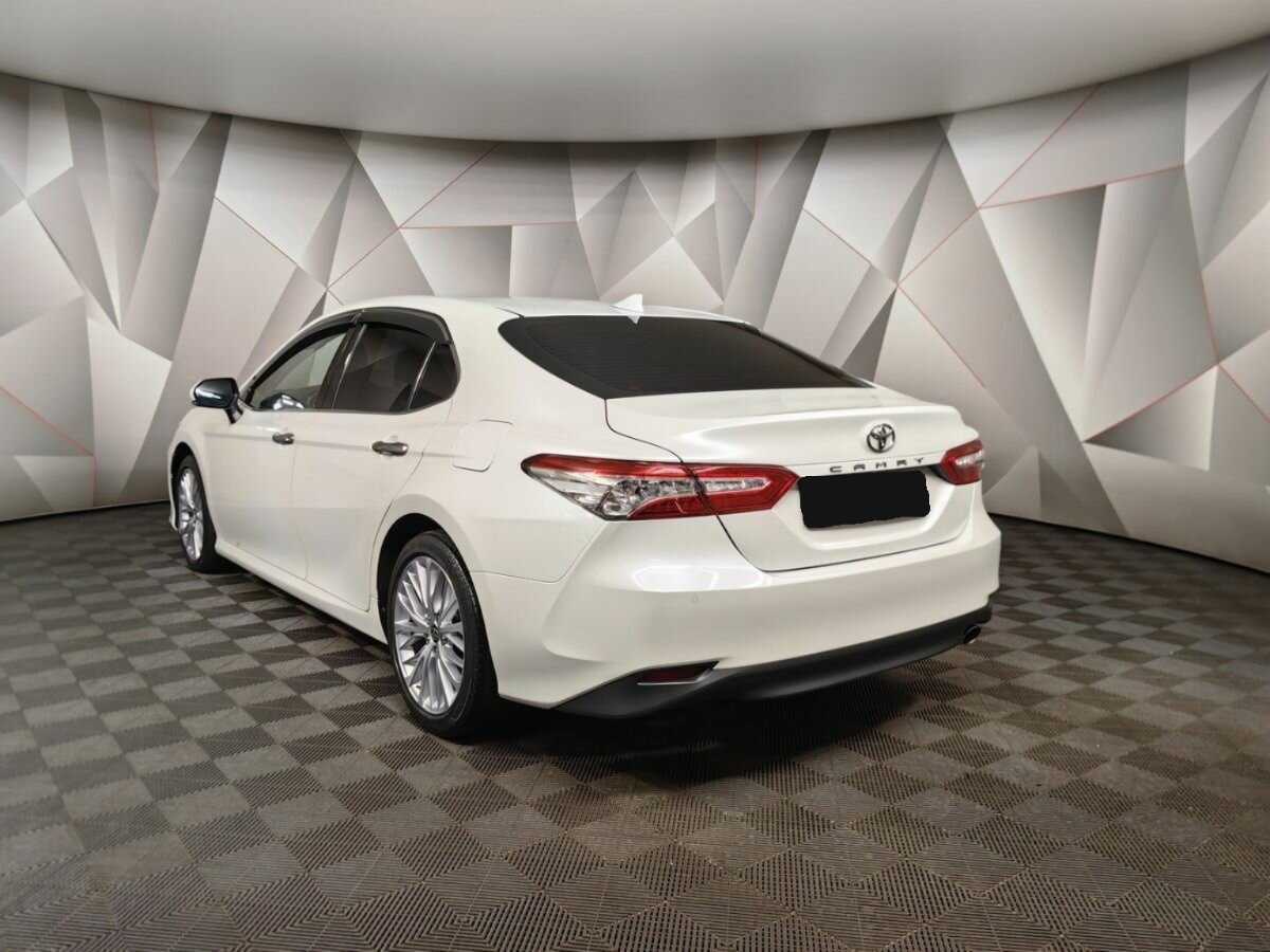 Купить Toyota Camry с пробегом. Фото: #3