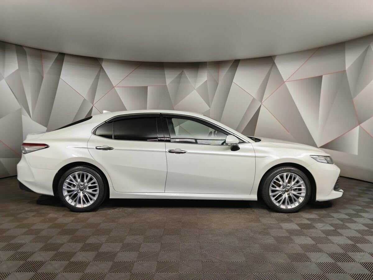 Купить Toyota Camry с пробегом. Фото: #5