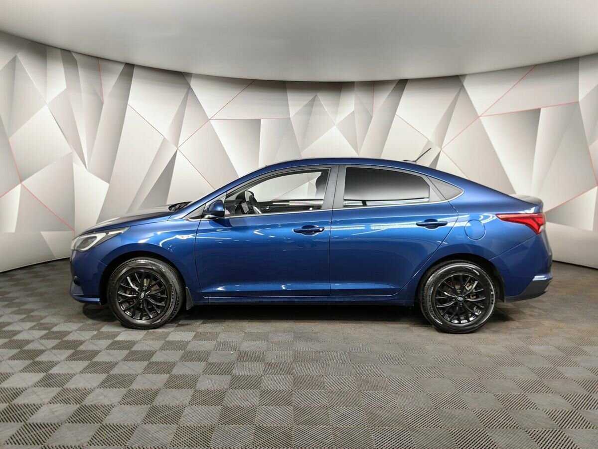 Купить Hyundai Solaris с пробегом. Фото: #3
