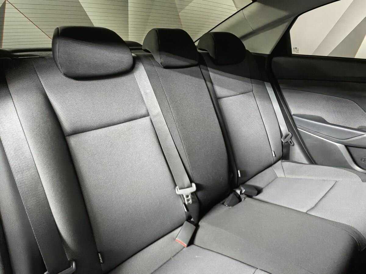 Купить Hyundai Solaris с пробегом. Фото: #11