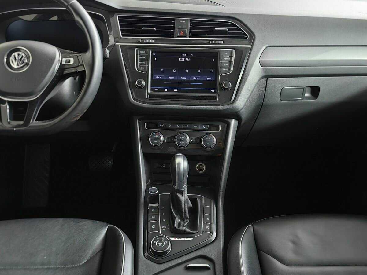 Купить Volkswagen Tiguan с пробегом. Фото: #9