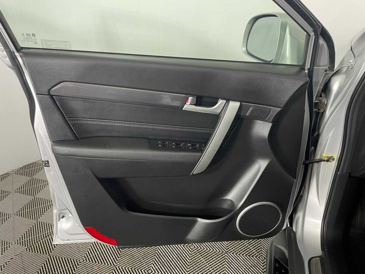 Купить Chevrolet Captiva с пробегом. Фото: #7