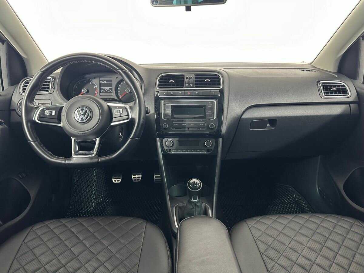 Купить Volkswagen Polo с пробегом. Фото: #6