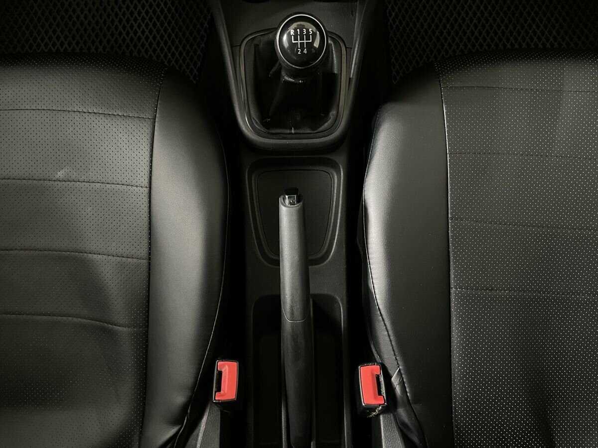 Купить Volkswagen Polo с пробегом. Фото: #12