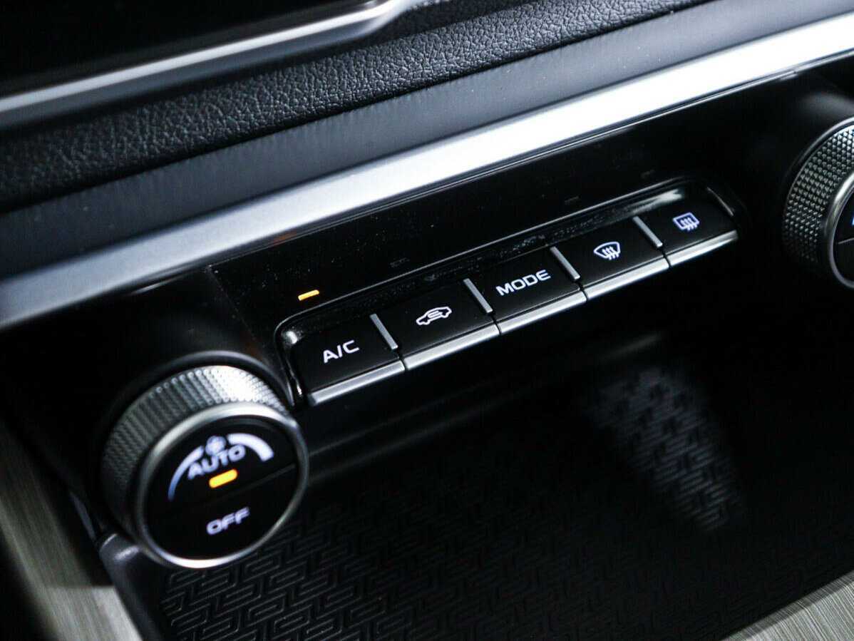 Купить Geely Coolray с пробегом. Фото: #20