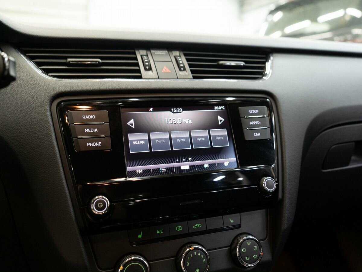 Купить Skoda Octavia с пробегом. Фото: #11