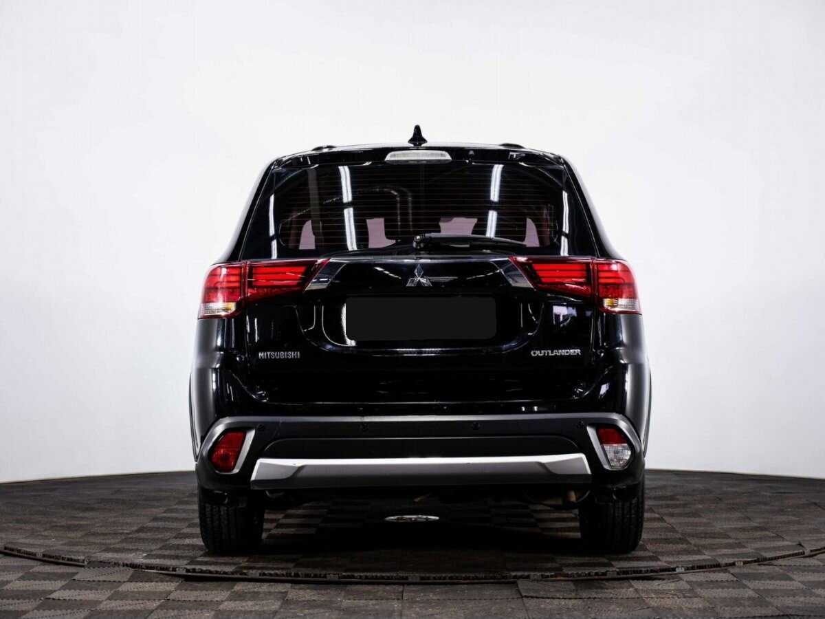 Купить Mitsubishi Outlander с пробегом. Фото: #4