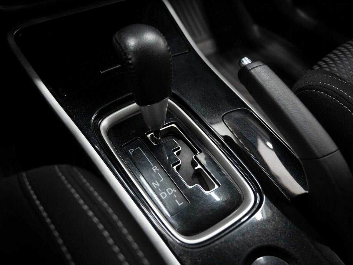 Купить Mitsubishi Outlander с пробегом. Фото: #17