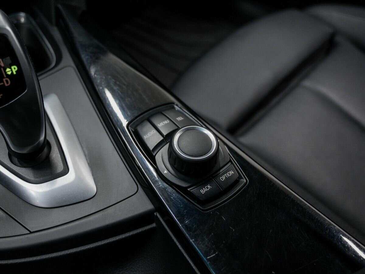 Купить BMW 3 серии с пробегом. Фото: #18