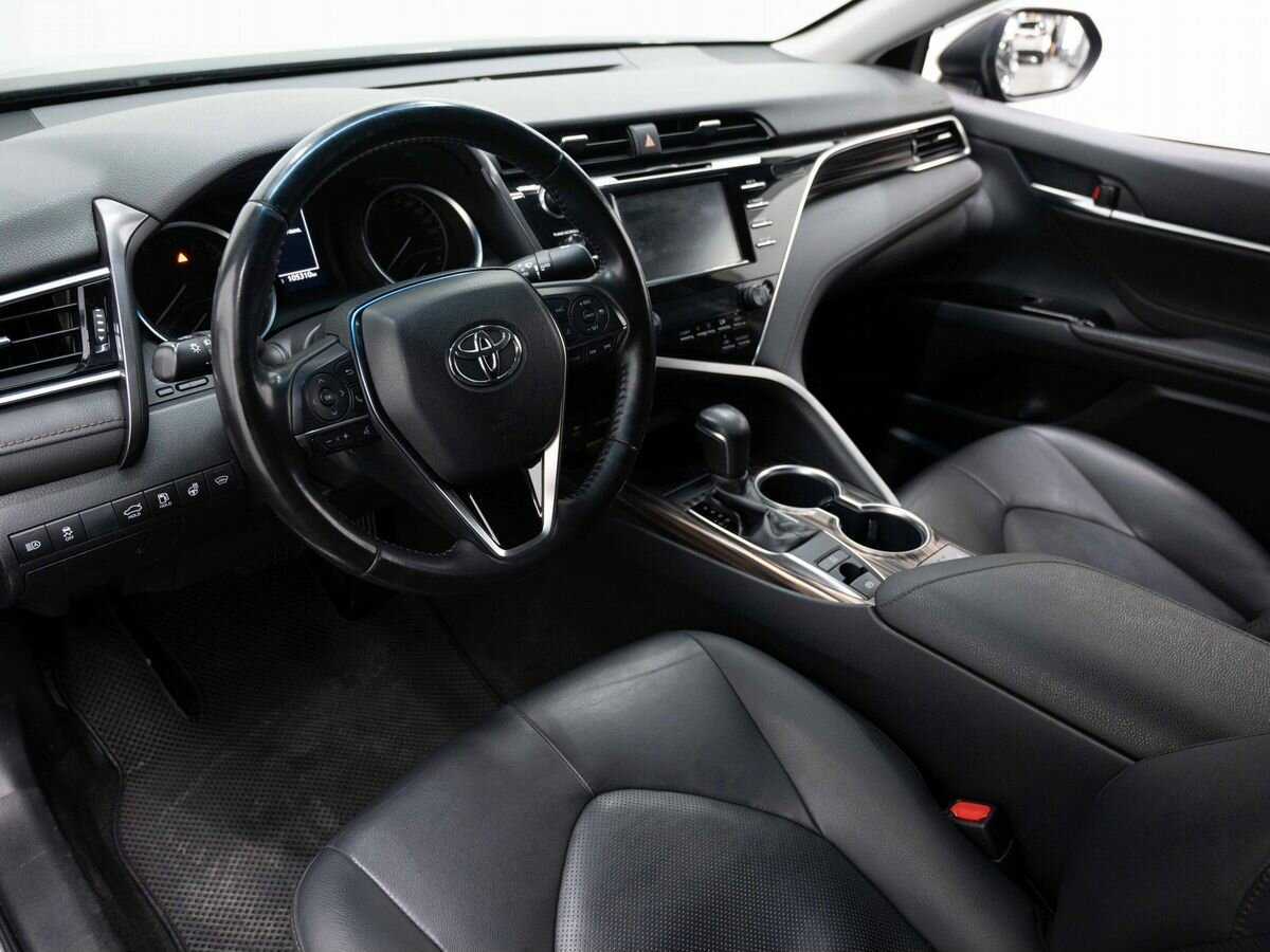 Купить Toyota Camry с пробегом. Фото: #6