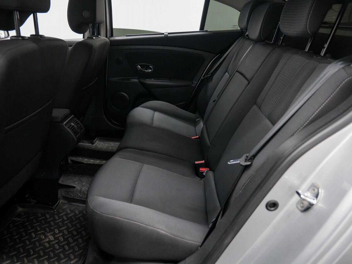 Купить Renault Fluence с пробегом. Фото: #11