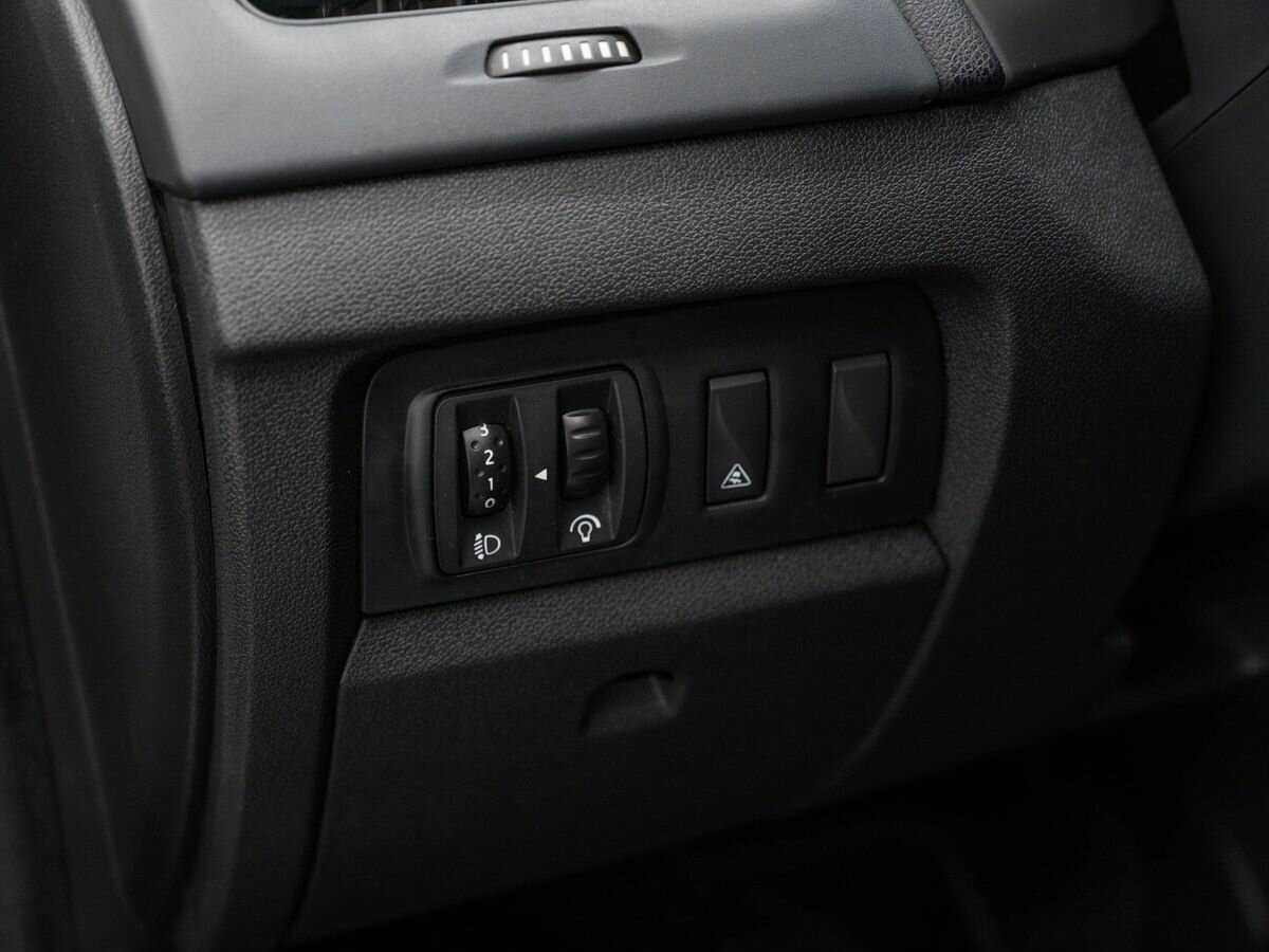 Купить Renault Fluence с пробегом. Фото: #15