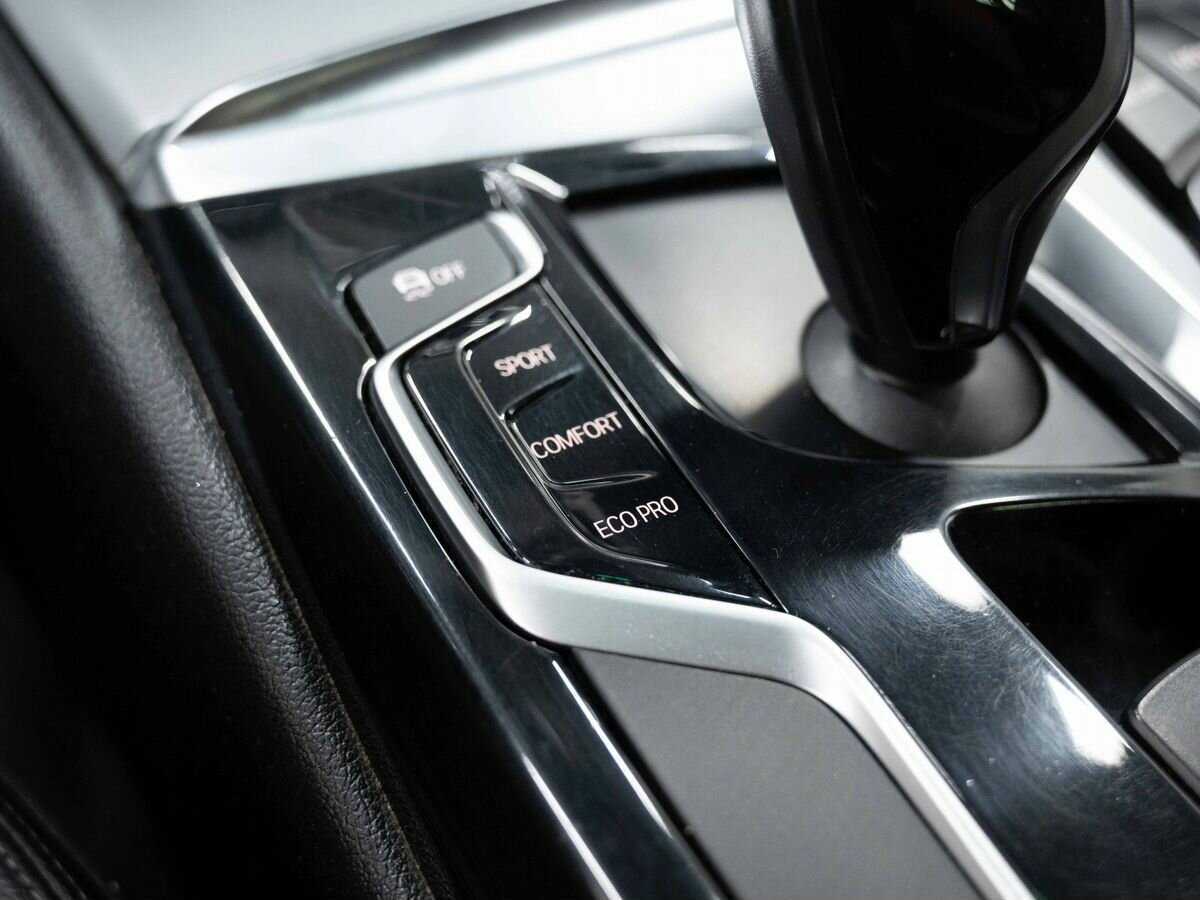 Купить BMW 5 серии с пробегом. Фото: #24