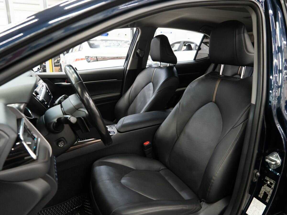 Купить Toyota Camry с пробегом. Фото: #6