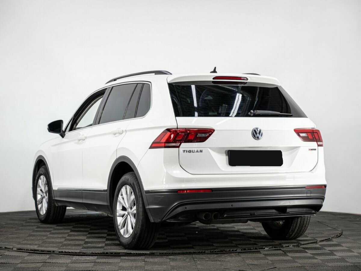 Купить Volkswagen Tiguan с пробегом. Фото: #3
