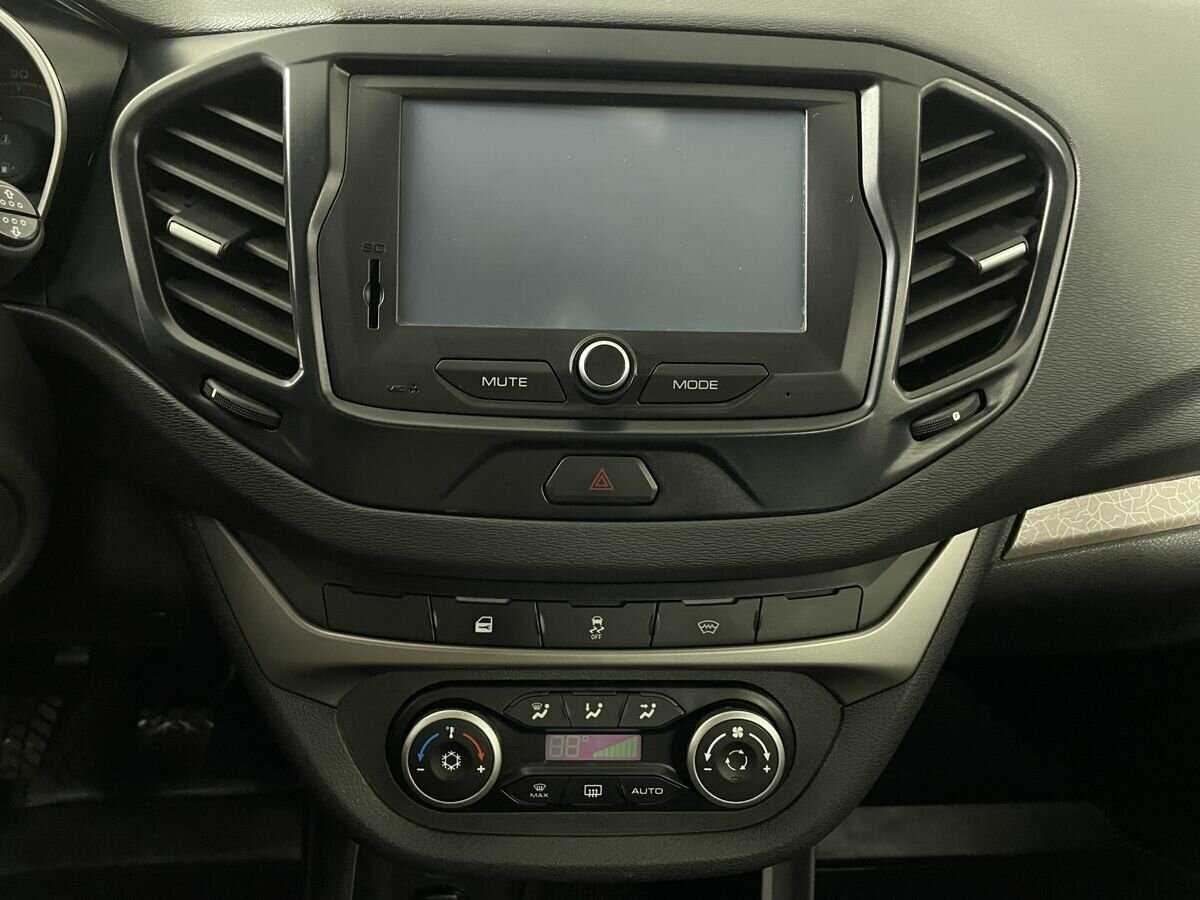 Купить Lada (ВАЗ) Vesta с пробегом. Фото: #11