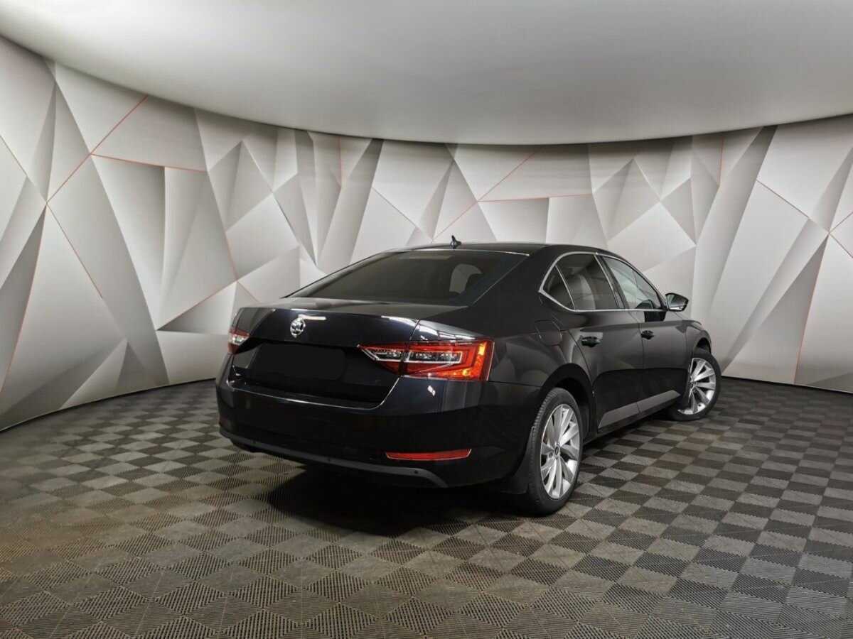 Купить Skoda Superb с пробегом. Фото: #1
