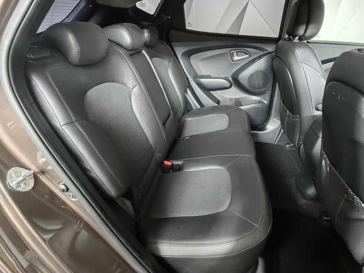 Купить Hyundai ix35 с пробегом. Фото: #9