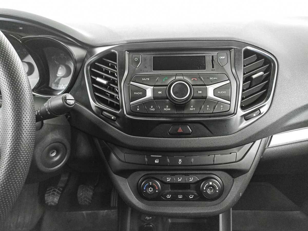 Купить Lada (ВАЗ) Vesta с пробегом. Фото: #14