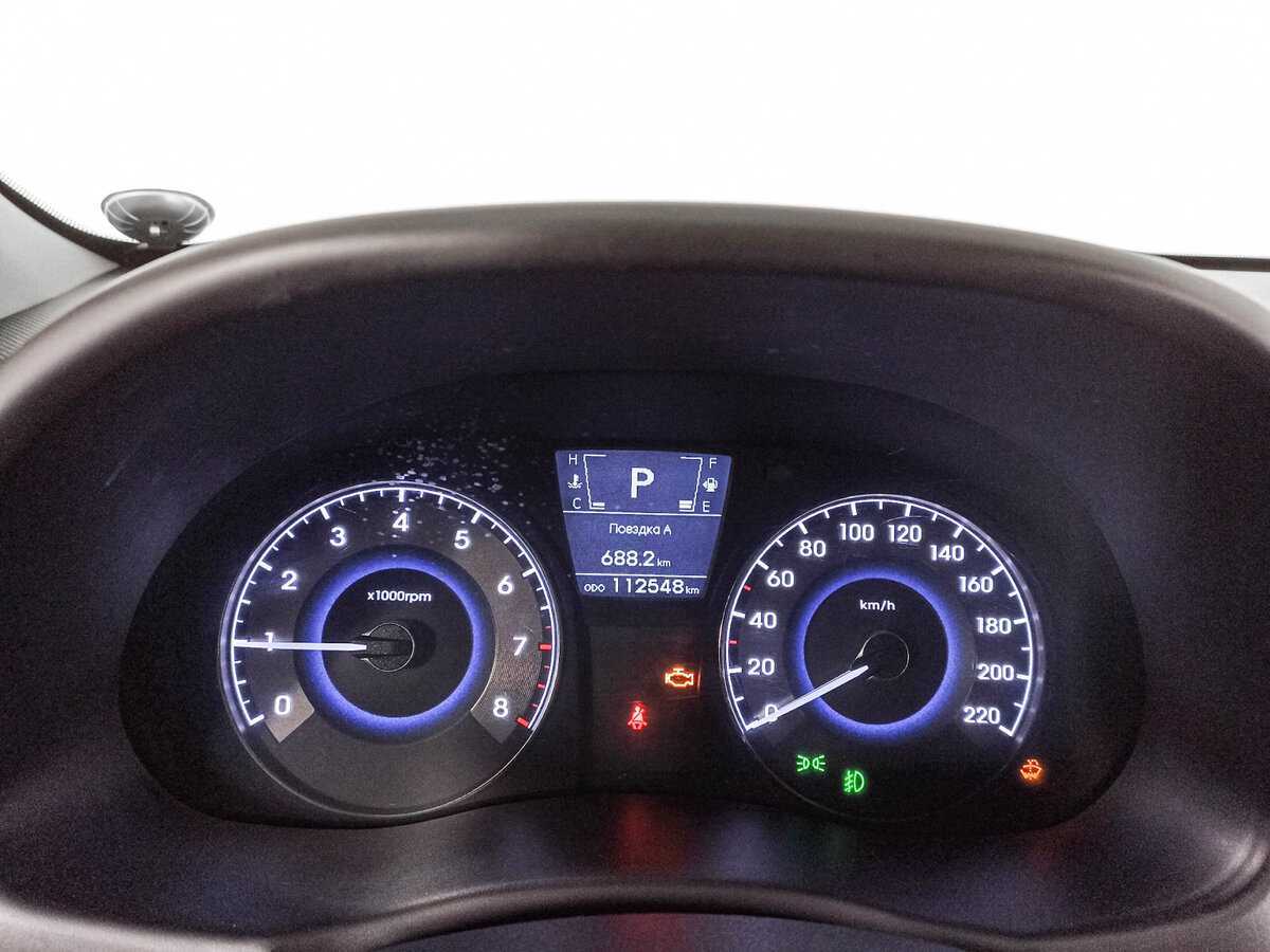 Купить Hyundai Solaris с пробегом. Фото: #10