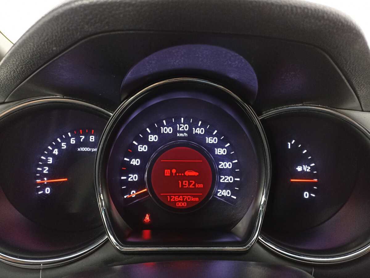 Купить Kia Ceed с пробегом. Фото: #9