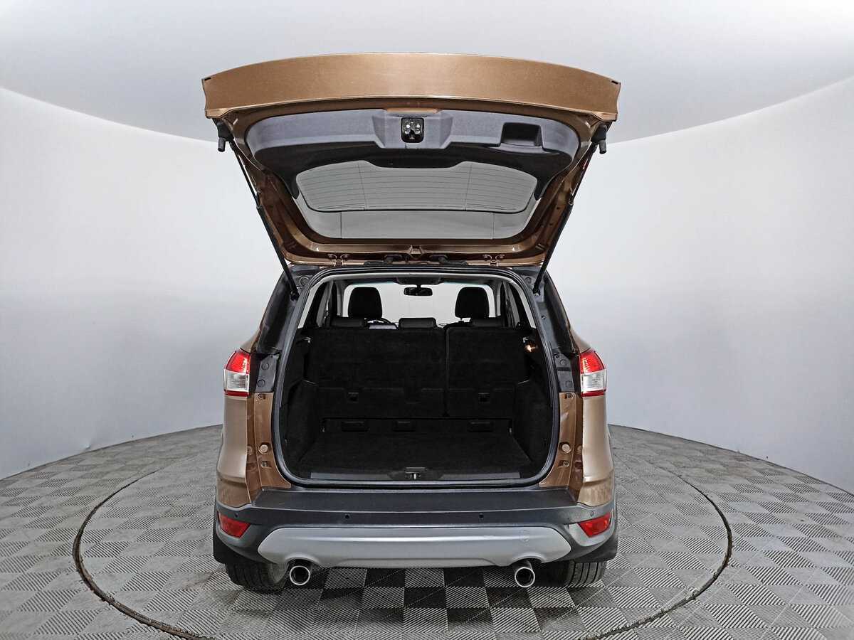 Купить Ford Kuga с пробегом. Фото: #7