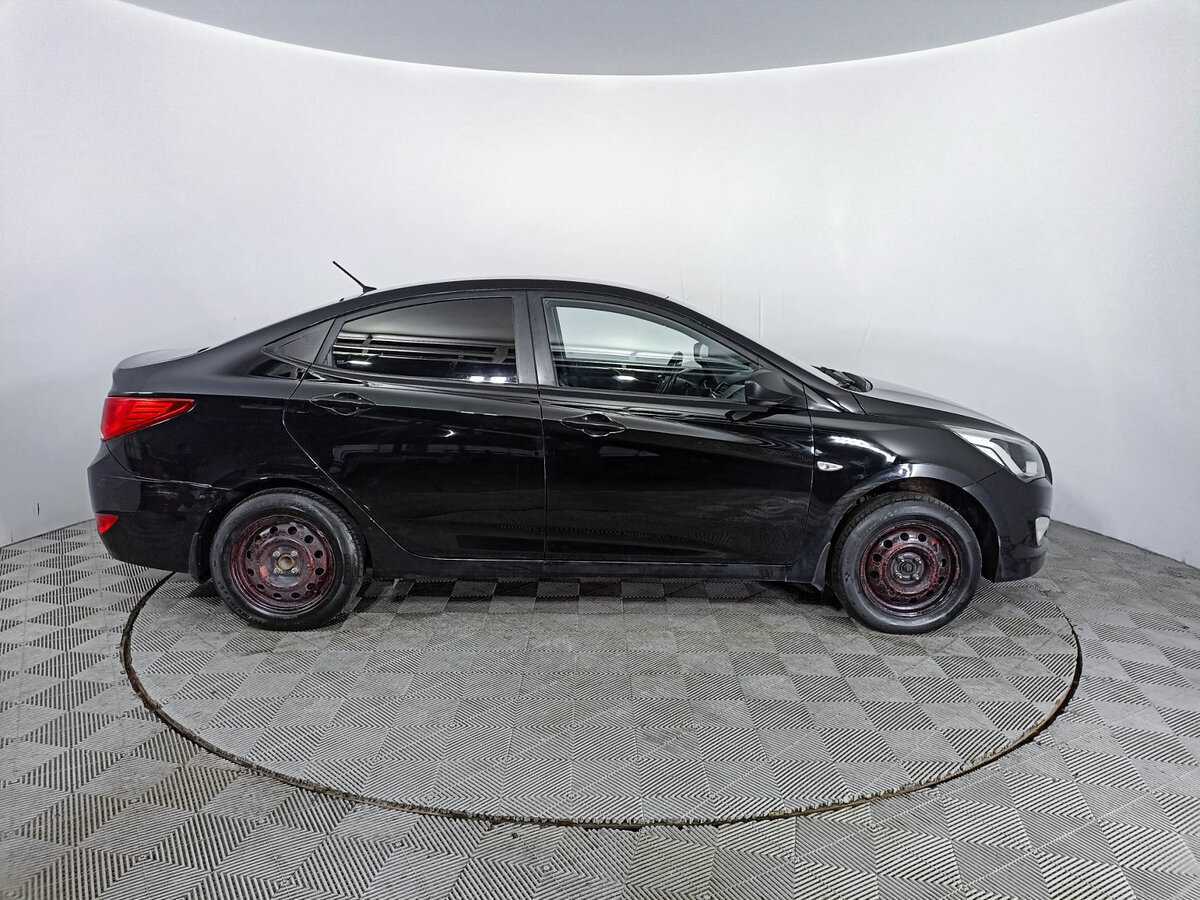 Купить Hyundai Solaris с пробегом. Фото: #3