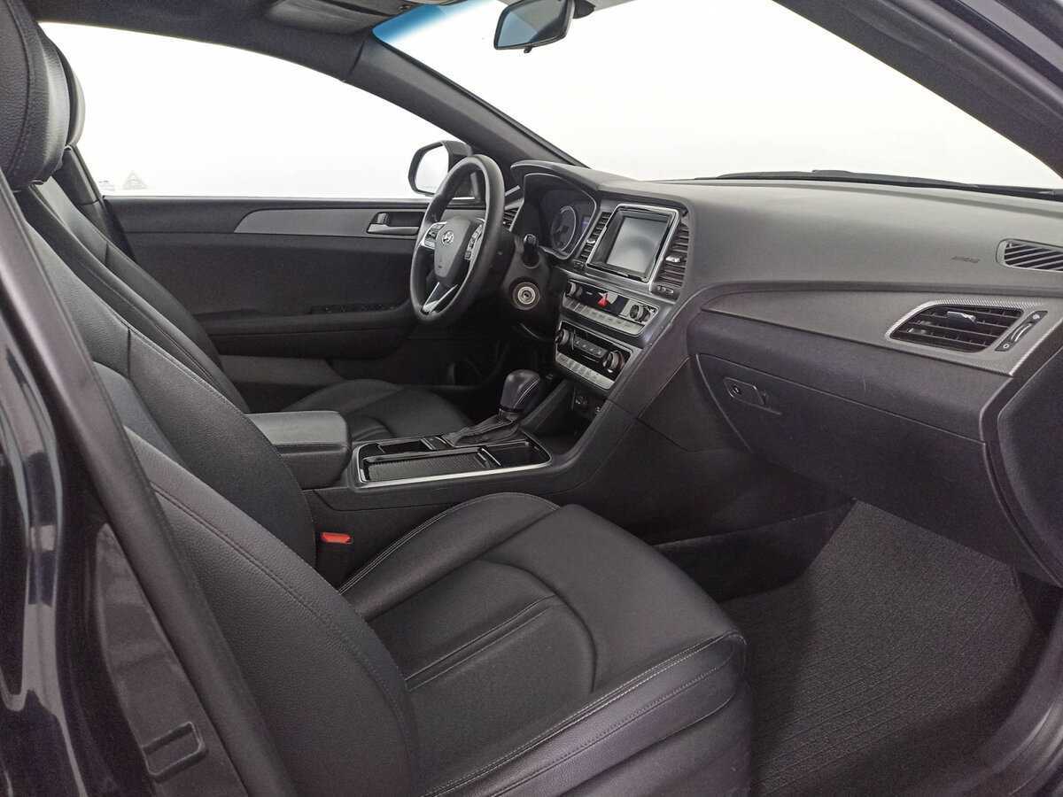 Купить Hyundai Sonata с пробегом. Фото: #8